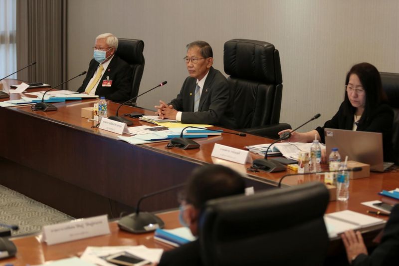 Prayuth versucht, ernsthafte öffentliche Besorgnis zu unterdrücken und sagt, der Fall „Boss“ kann wieder belebt werden