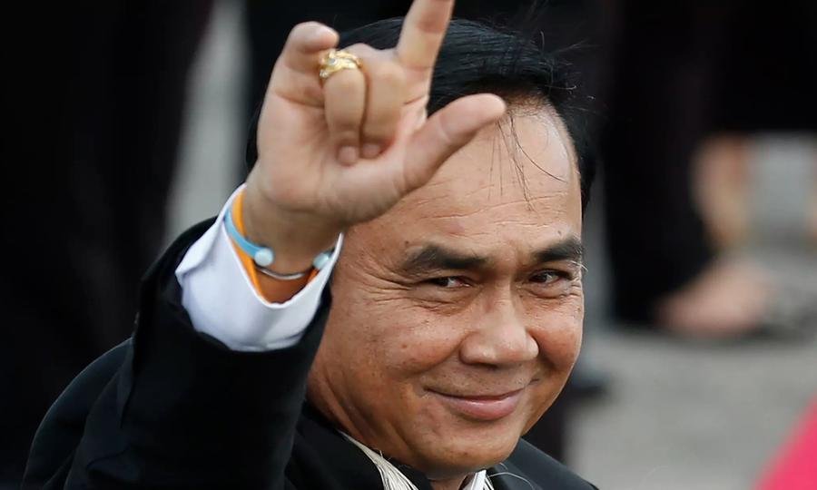Prayuth betont die Notwendigkeit, militärische Ausrüstung für Such- und Rettungsaktionen zu kaufen