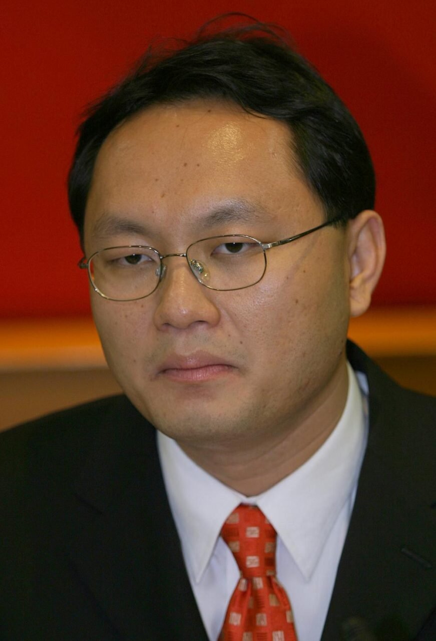 Marine reicht eine Beschwerde gegen den Abgeordneten der Pheu Thai Partei, Yuttapong Charasathien ein