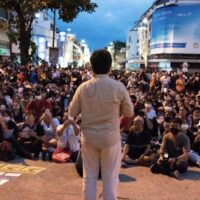 Der Menschenrechtsanwalt Anon Nampa wurde verhaftet und wegen Volksverhetzung nach Chiang Mai geflogen