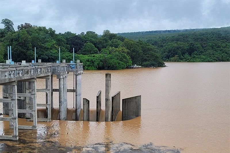 Korats Lam Phra Phloeng Damm ist eine Flutgefahr