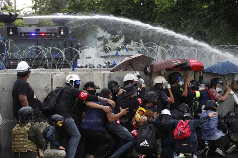 Die auf die Demonstranten abgefeuerte Lösung enthielt 4 Arten von Tränengas
