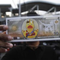 Gutscheine für Gelbe Entenfutter der Demonstranten gelten als illegal