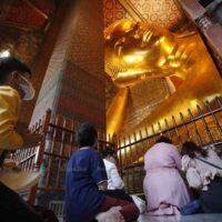 Das Rathaus von Bangkok schließt 25 Arten von Unternehmen