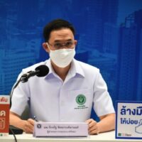 Ein Jahr nach Beginn der Pandemie - ermutigende Anzeichen, aber die Thailänder warnen, wachsam zu bleiben