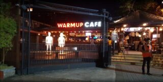 Bekannte Bar in Chiang Mai muss sich für die Missachtung von Dekretregeln verantworten