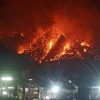 Die Luftqualität in Chiang Mai sinkt erneut, als ein Waldbrand ausbricht