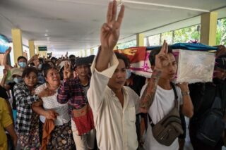 Aktivisten in Myanmar planen nach dem Blutvergießen am Wochenende neue Proteste