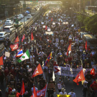 Verbot von öffentlichen Versammlungen und Protesten in Bangkok erklärt
