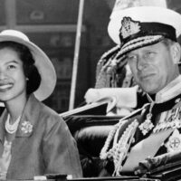 Thailands Monarch spricht der Königin Elizabeth II. Nach dem Tod von Prinz Philip sein Beileid aus