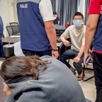 Eine von Chinesen betriebene Kredithai Gang in Nonthaburi festgenommen