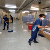 Der Bettenmangel führt zu einem neuen Isolationsplan