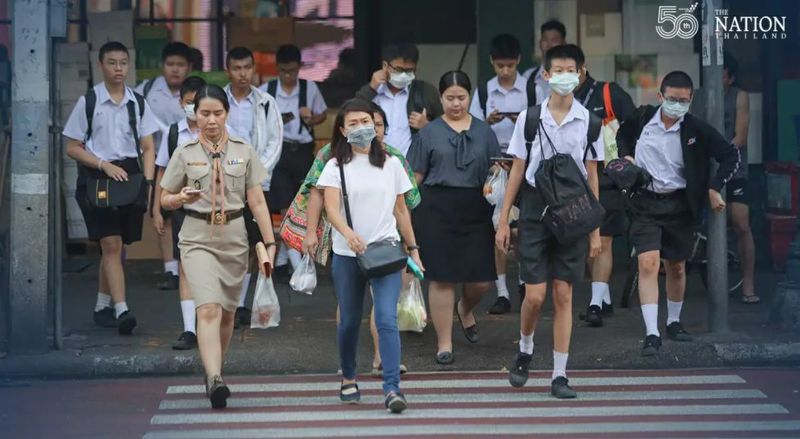 Das thailändische Bildungsministerium will die Schulen bis November wieder öffnen