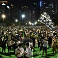 Neun Hongkonger Aktivisten erhalten Gefängnisstrafen für Mahnwache auf dem Platz des Himmlischen Friedens