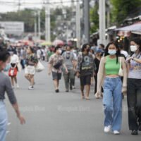 Das Department of Disease Control will bis Ende nächsten Monats den ersten Covid-19 Impfstoff an mindestens 50 % der Bevölkerung verabreichen