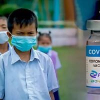 Royal College schlägt nur eine Impfung Pfizer Covid-19 Impfstoff für Jungen zwischen 12 und 15 Jahren vor