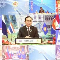 Premierminister Prayuth Chan-o-cha spricht am Dienstag per Videokonferenz auf dem 38. und 39. Asean-Gipfel. Er forderte den Block auf, mit der Wiedereröffnung der Grenzen zu beginnen