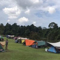 Besucher campen am Samstag im Khao Yai Nationalpark, wenn das Land in die Trockenzeit eintritt.