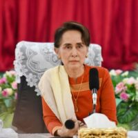 Die gestürzte Anführerin Aung San Suu Kyi könnte von einem Junta-Gericht jahrzehntelang inhaftiert werden.