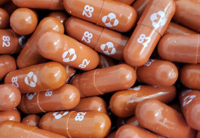 Der stellvertretende Premierminister und Gesundheitsminister Anutin Charnvirakul will zwei Millionen Molnupiravir Pillen genehmigen.
