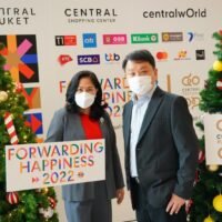 Frau Phattaraporn Phenpraphat, die Leiterin der Kommerzialisierung bei CPN (links), und Herr Nattakit veranstalteten am Dienstag eine Pressekonferenz zum Start der Kampagne