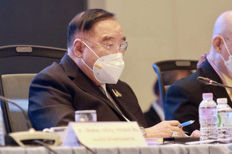 General Prawit wurde am Montag ohne Gegenstimme als Präsident des Nationalen Olympischen Komitees von Thailand (NOCT) wiedergewählt