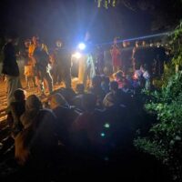 Soldaten mit illegalen Migranten aus Myanmar wurden am Donnerstagabend im Bezirk Fang in Chiang Mai festgenommen.