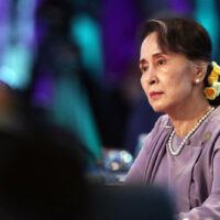 Aung San Suu Kyi nimmt am 18. März 2018 an der Plenarsitzung der Staats- und Regierungschefs des Sondergipfels der Vereinigung Südostasiatischer Nationen-Australien in Sydney teil.