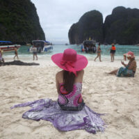 In der Maya Bay auf Koh Phi Phi Le in Krabi wurde 1999 der Filmhit The beach gedreht.