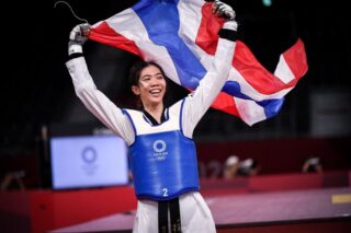 Taekwondo-Kämpfer Panipak Wongpattanakit feiert Gold bei den Olympischen Spielen in Tokio. PR