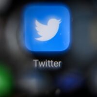 Twitter verbietet das Teilen von Fotos ohne Zustimmung