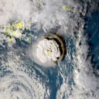 Der Ausbruch des Vulkans Hunga Tonga-Hunga Ha'apai spuckte Rauch und Asche in die Luft, mit einem donnernden Gebrüll, das 10.000 Kilometer (6.000 Meilen) entfernt in Alaska zu hören war