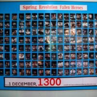 Ein Plakat mit Bildern von Menschen, die von Myanmars Junta-Truppen getötet wurden, ist am 26. Januar 2022 im Büro der Assistance Association for Political Prisoners (AAPP) in Mae Sot, Thailand, zu sehen