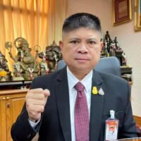 Ruam Thai Sang Chart hat sich verpflichtet, General Prayuth Chan o-cha bei den nächsten Wahlen als einzigen Kandidaten für das Amt des Premierministers zu nominieren