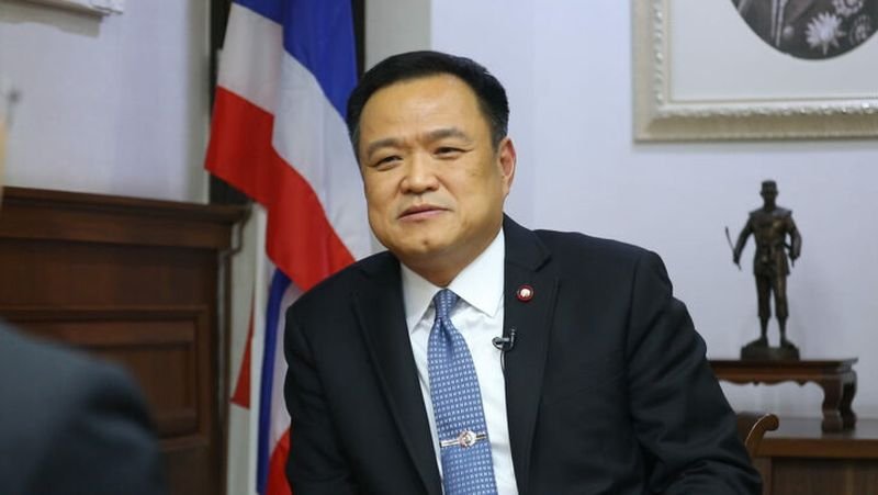Der thailändische Gesundheitsminister Anutin ist „zutiefst besorgt“ über den Alkoholkonsum während Songkran