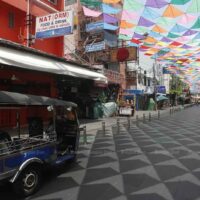 Die Khao San Road ist am Songkran-Tag im letzten Jahr ruhig