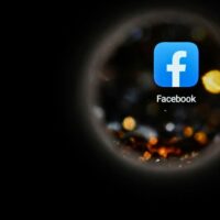 Hacker haben gefälschte Anfragen von Strafverfolgungsbehörden oder Regierungen verwendet, um Benutzerinformationen von Facebooks Muttergesellschaft Meta zu stehlen.