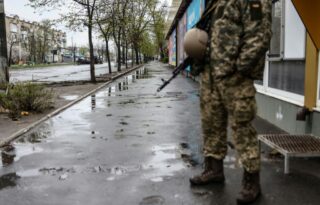 Severodonetsk ist die östlichste Stadt, die immer noch von ukrainischen Streitkräften gehalten wird, und ist zu einer verlassenen Hülle ihres früheren Selbst geworden,