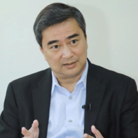 Abhisit bezweifelt, dass Prayuth das Land überhaupt effizient regieren könnte