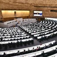 Die Opposition wird nächste Woche einen Misstrauensantrag gegen die Regierung im Parlament einreichen