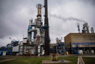 Eine Fabrik in Le Havre, Frankreich, die die Ammoniakproduktion wegen hoher Erdgaspreise eingeschränkt hat