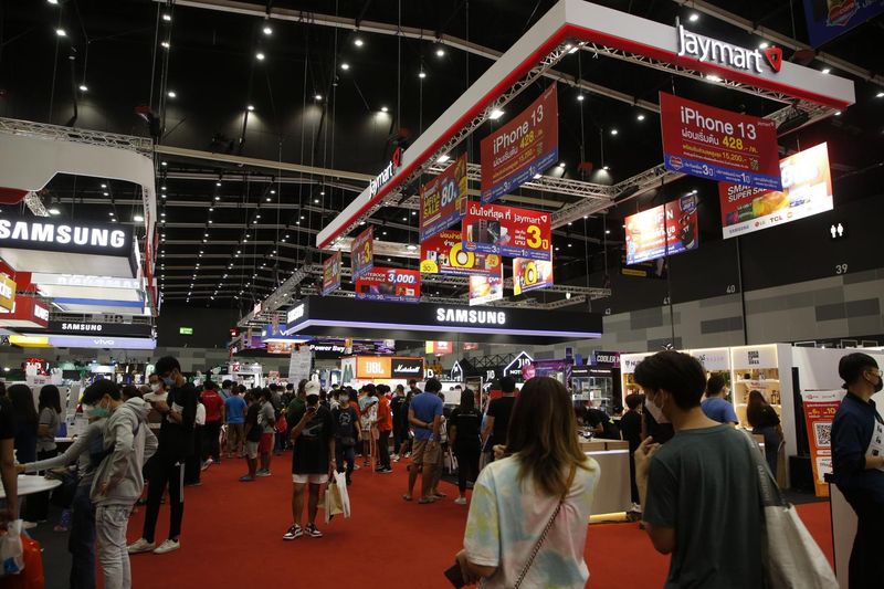 Die Atmosphäre auf der diesjährigen Mobile Expo. Der IT-Produktmarkt in Thailand ist von steigender Inflation und schwindender Kaufkraft der Verbraucher betroffen