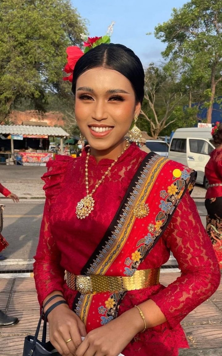 Die Regeln müssen geändert werden, damit thailändische Stunner in Uniform an Schönheitswettbewerben teilnehmen dürfen_04