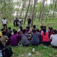 Illegale Migranten aus Myanmar wurden letzten Monat auf einer Kautschukplantage im Bezirk Ron Phibul in Nakhon Si Thammarat festgenommen