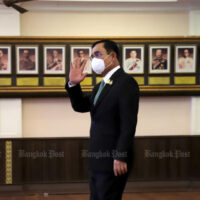 Premierminister Prayuth Chan o-cha leitet die Sitzung der Polizeikommission im Royal Thai Police Office am 20. Juni 2022. Er steht vor einer weiteren harten Prüfung