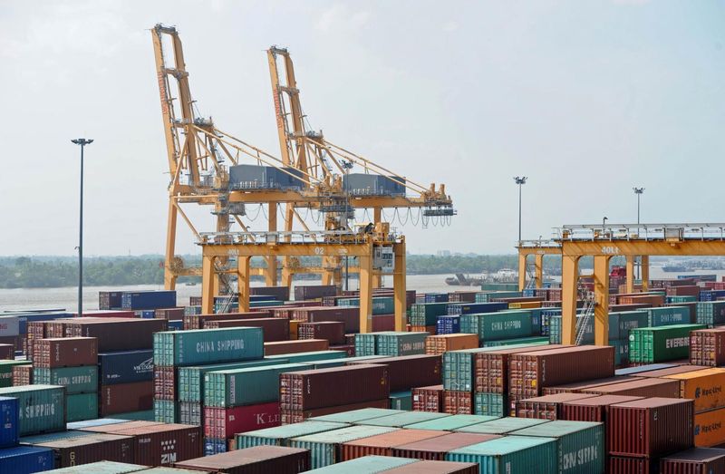 Thailändische Exporteure zucken über Kreditregel in Myanmar mit den Schultern Thailändische Exporteure zucken über Kreditregel in Myanmar mit den Schultern