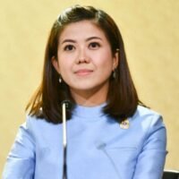 Die stellvertretende Regierungssprecherin Tipanan Sirichana äußerte sich am Samstag (27. August) während einer Radiosendung, in der sie darauf bestand, dass General Prayuth Premierminister bleibt