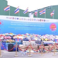 Gefälschte Waren im Wert von 173 Millionen Baht zerstört_02