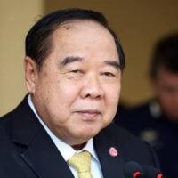 Welche Macht hat Prawit als amtierender Premierminister?