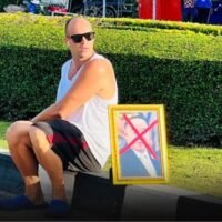 Deutscher von Royalisten wegen Protest gegen Prawit und Prayuth ins Visier genommen